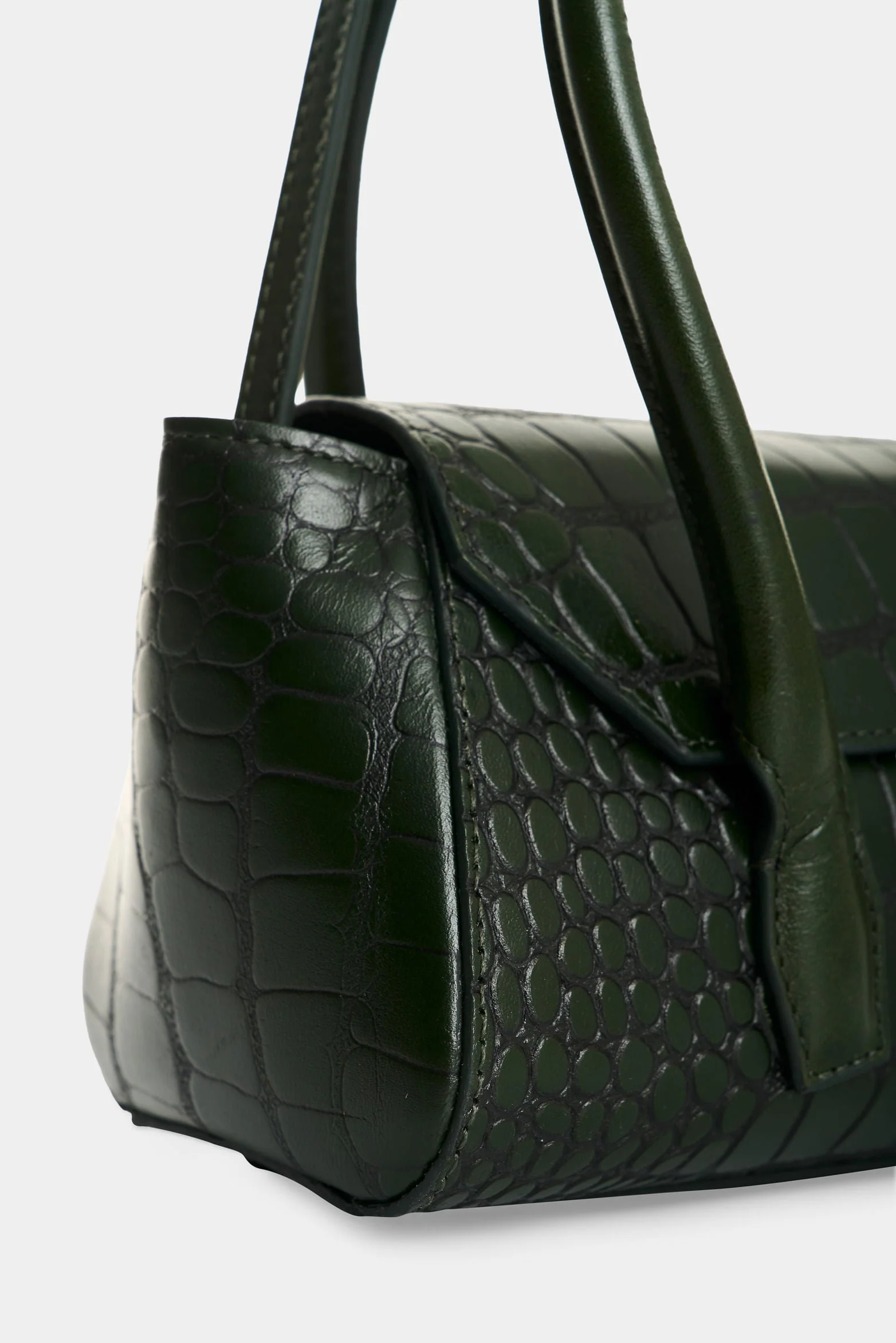 Men’s Mini Croc-Embossed Leather Crossbody Bag - Image 4