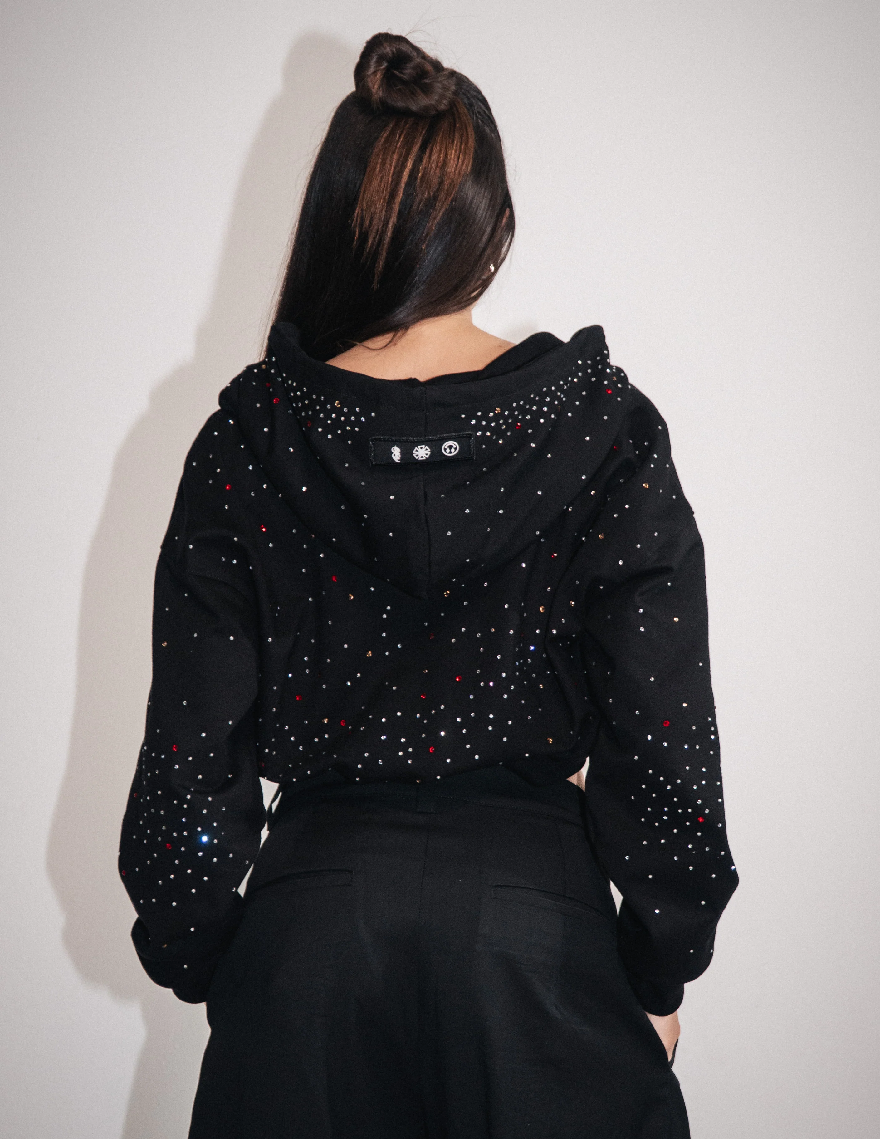OMERTA BLACK CROP HOODIE - Image 8